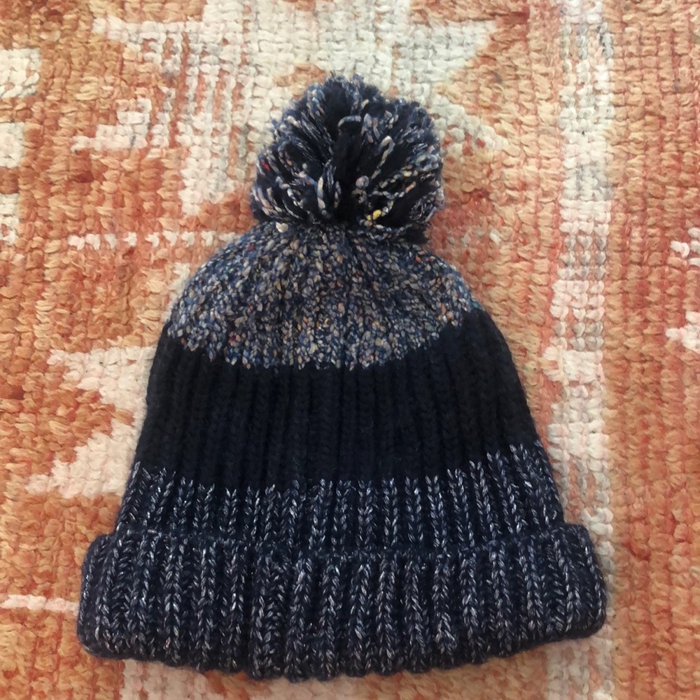 *BRAND NEW* JCREW POM-POM WINTER HAT